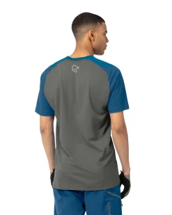 Fjørå Equaliser Lightweight T-Shirt (M)><noscript><img width=
