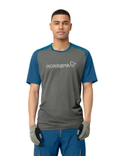 Fjørå Equaliser Lightweight T-Shirt (M)><noscript><img width=